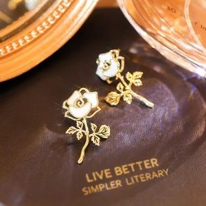 925 Sterling Silver Flower Stud Earring